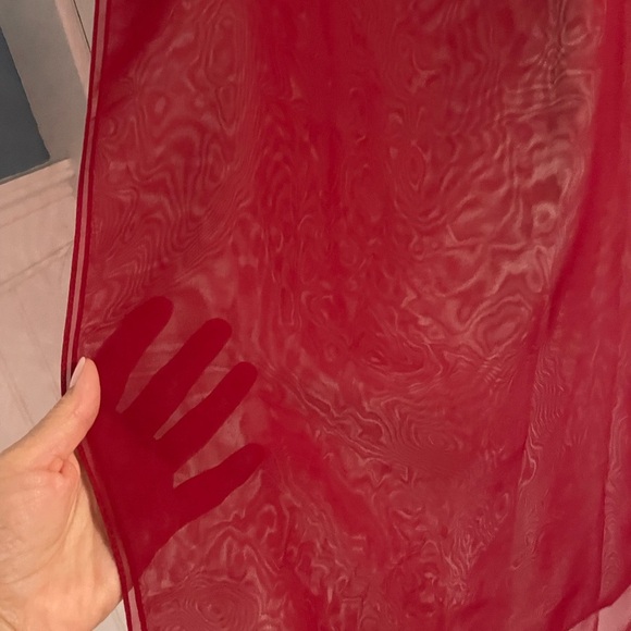 2 Elegant Red Women's Scarves - Picture 7 of 7